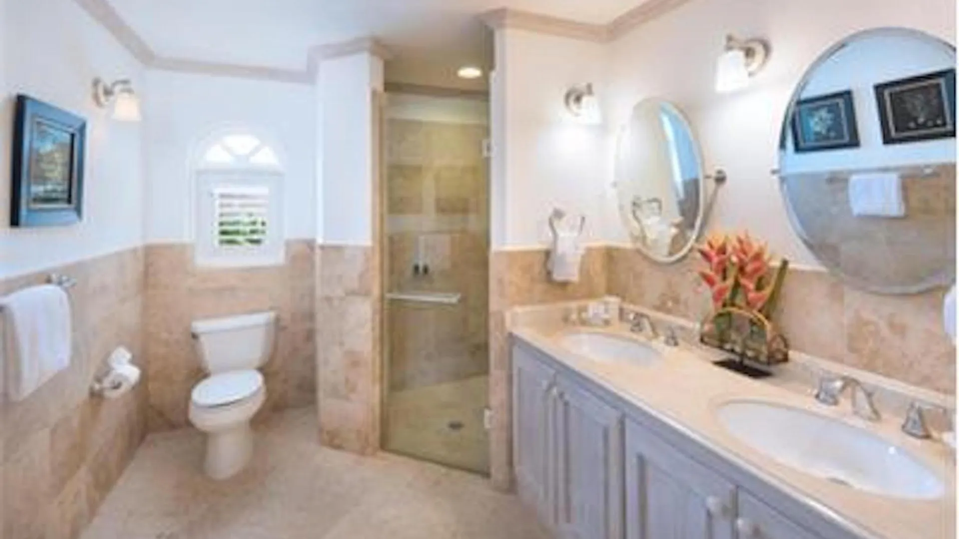 Royal Apartments 4 Bedrooms Communal Pool Saint James