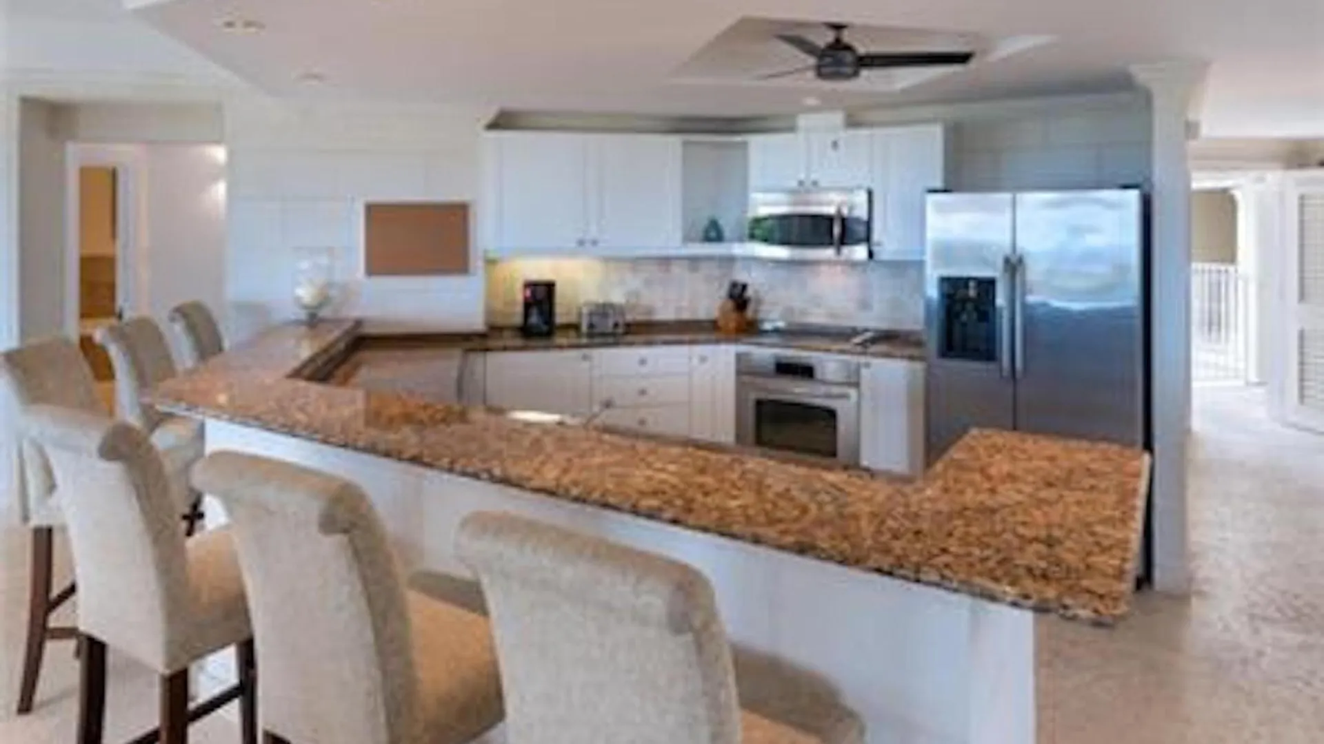 Royal Apartments 4 Bedrooms Communal Pool Saint James Barbados