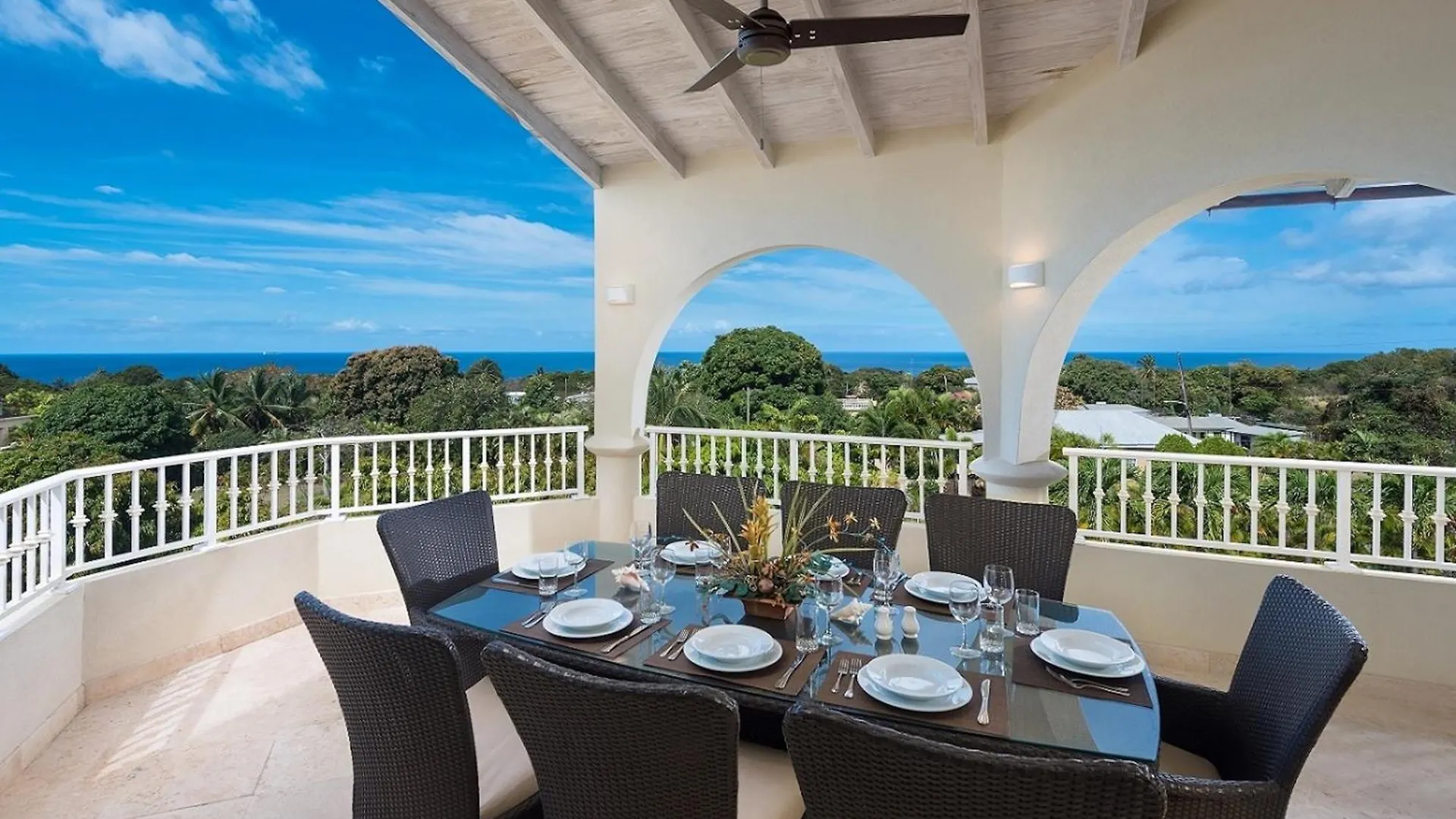 Royal Apartments 4 Bedrooms Communal Pool Saint James 0*,